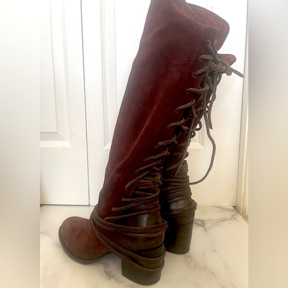 Free Bird Women's Burgundy Lace-Up Boots - Picture 1 of 6